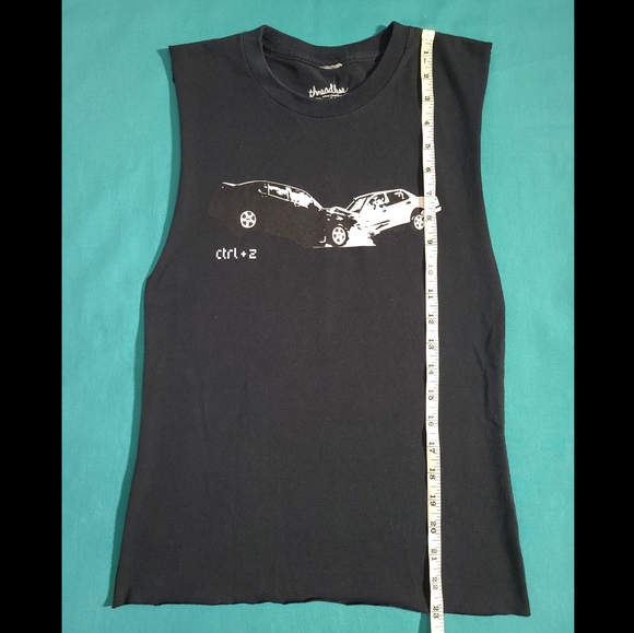 Threadless ctrl+z undo fitted muscle tank - Picture 5 of 6